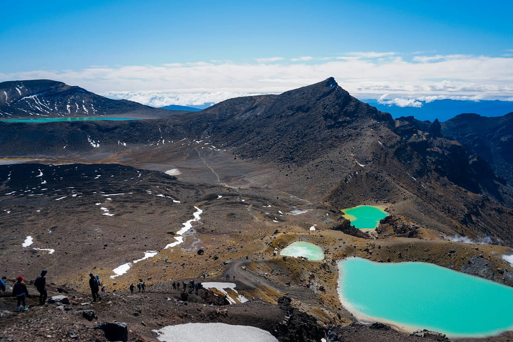 Tongariro crossing emerald lakes