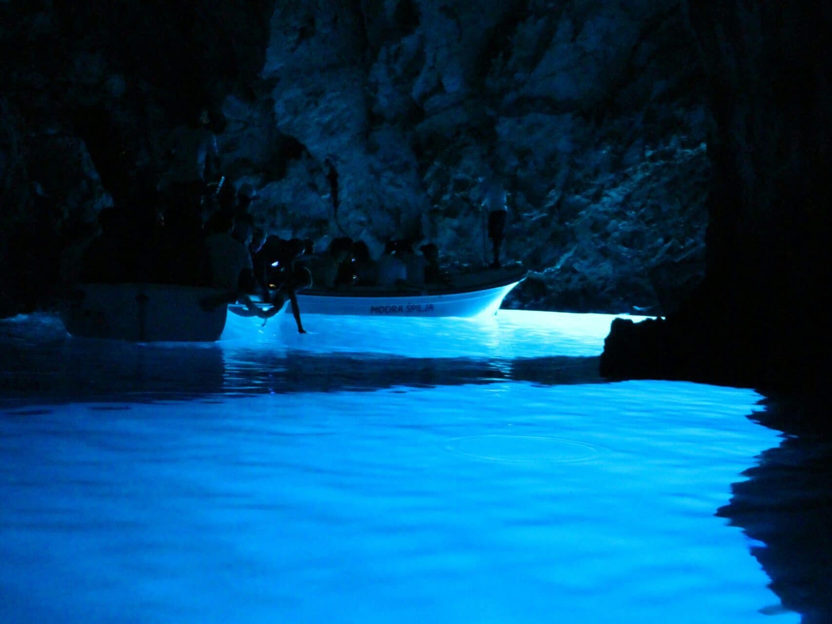 blue cave bisevo