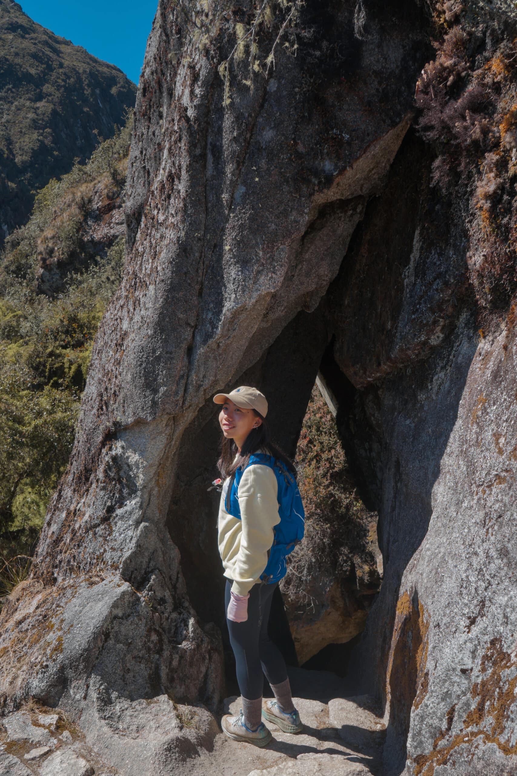 inca-trail-tunnel
