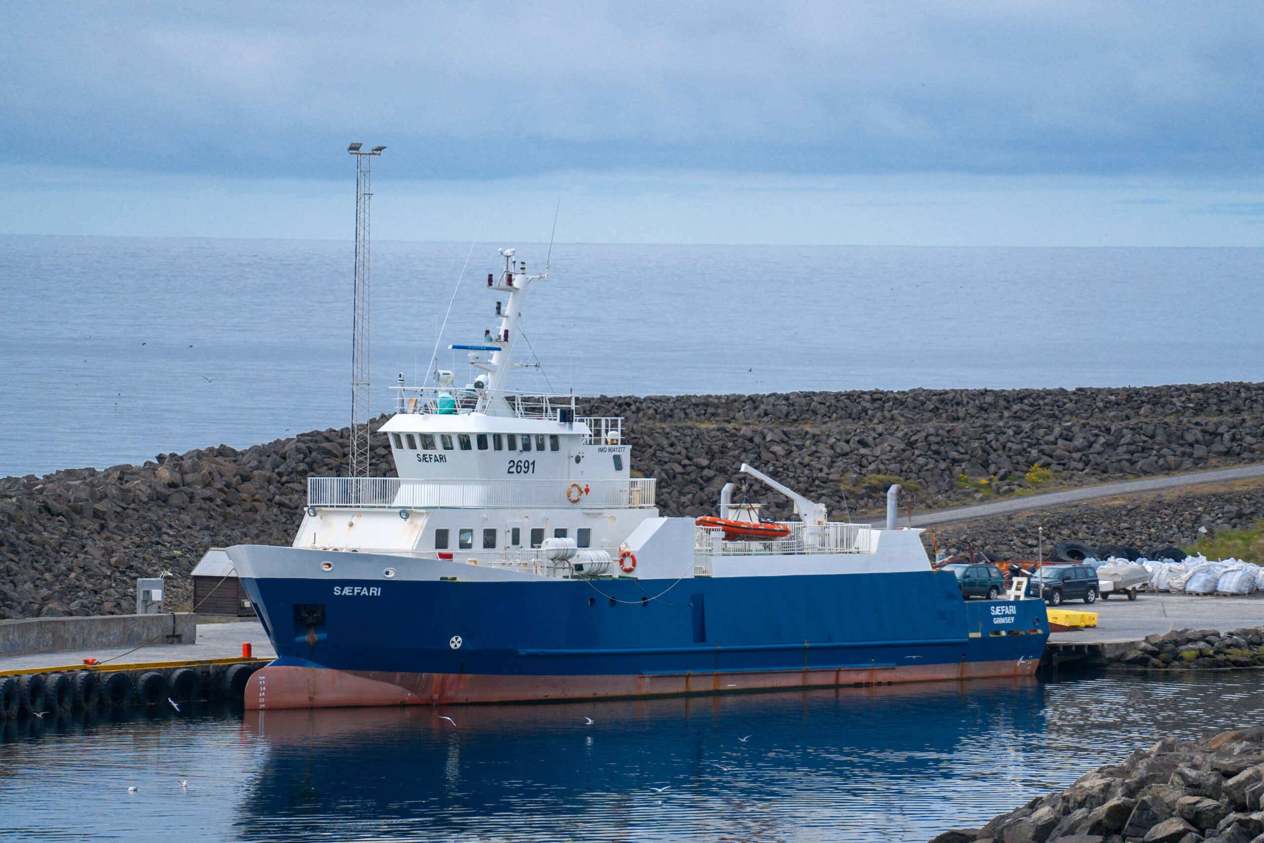 ferry to grimsey island
