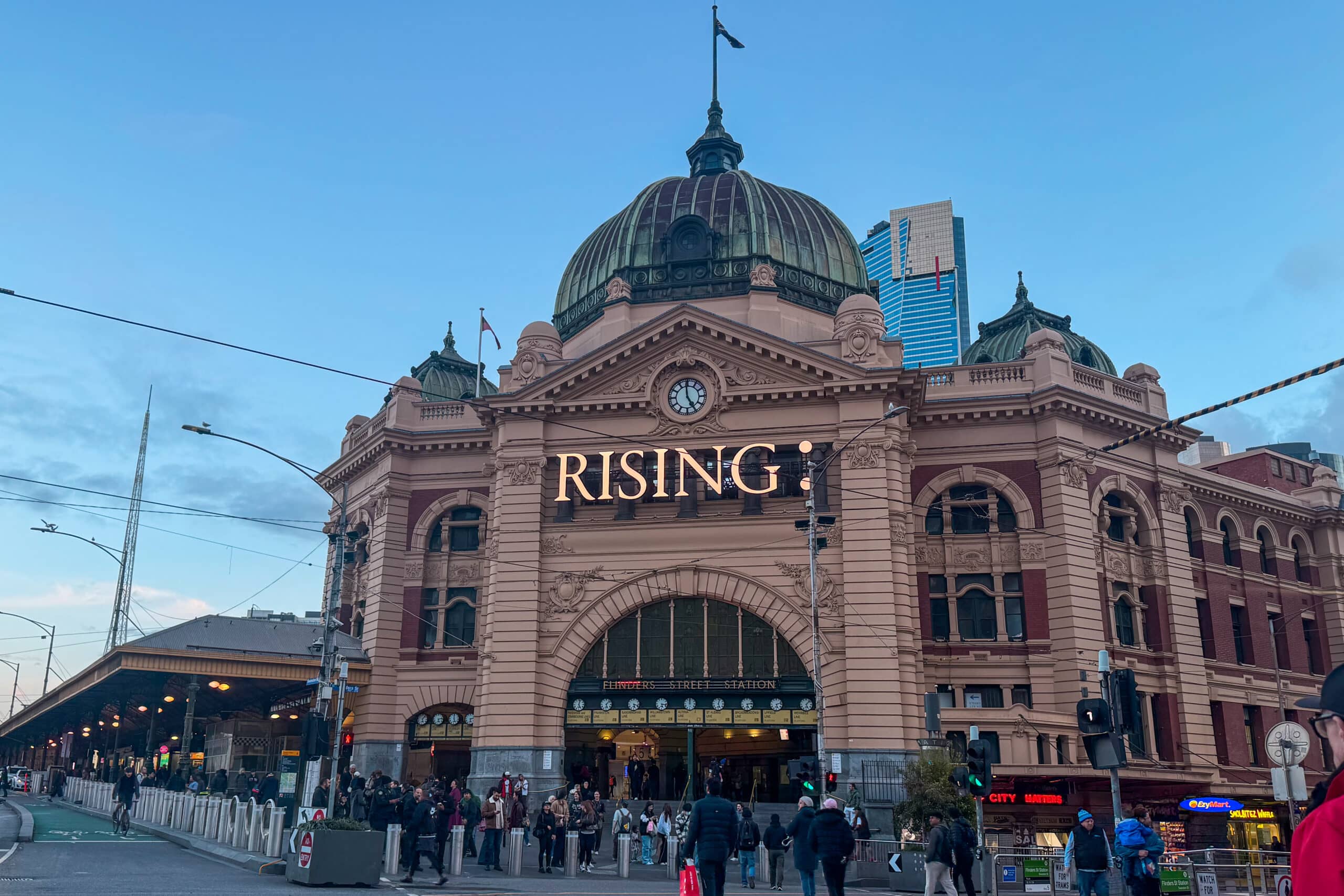 flinders street station