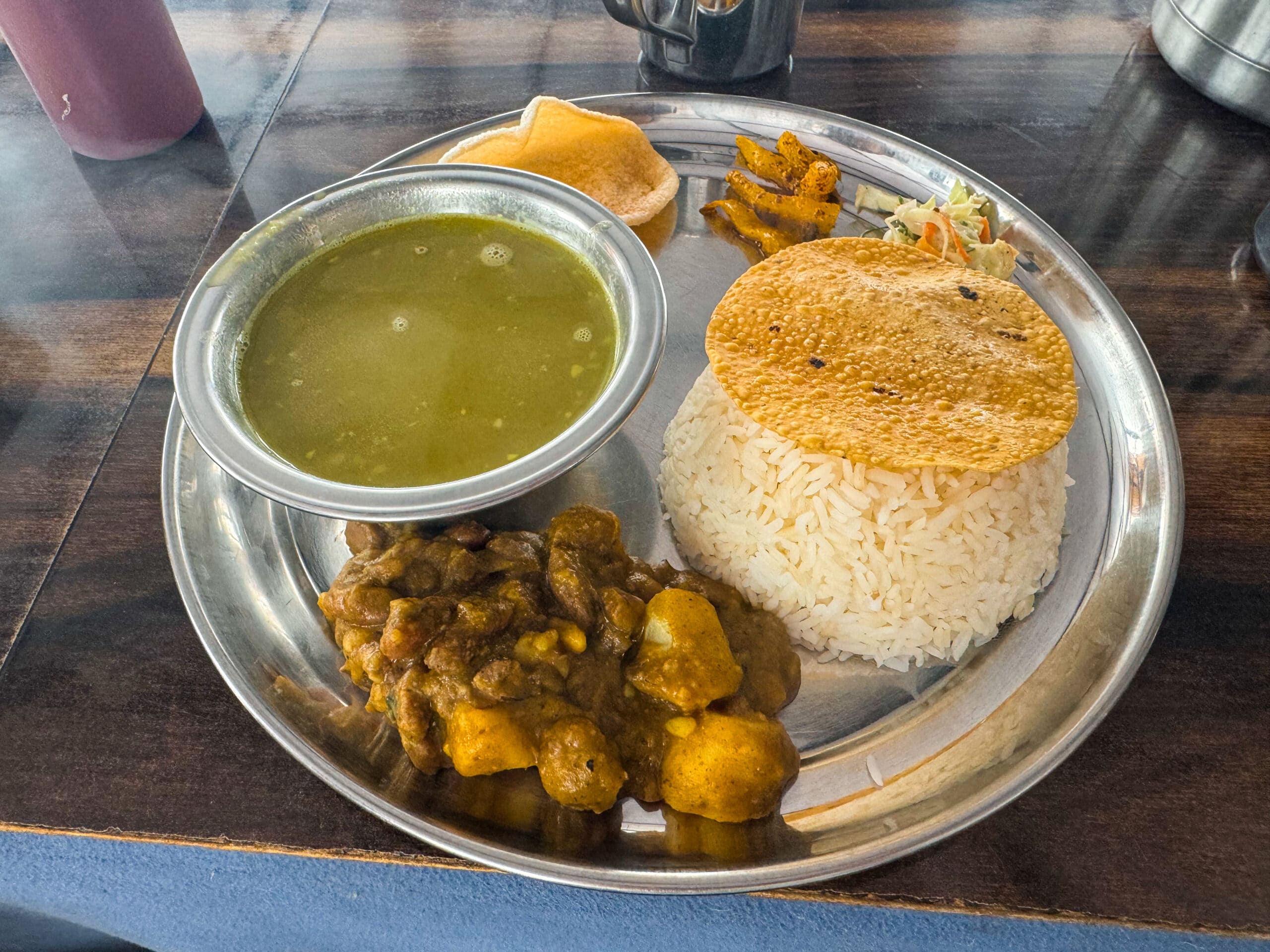 abc-trek-dal-bhat