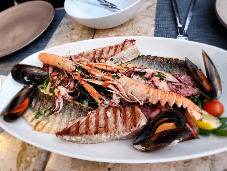 Fish Mama Seafood & Steak