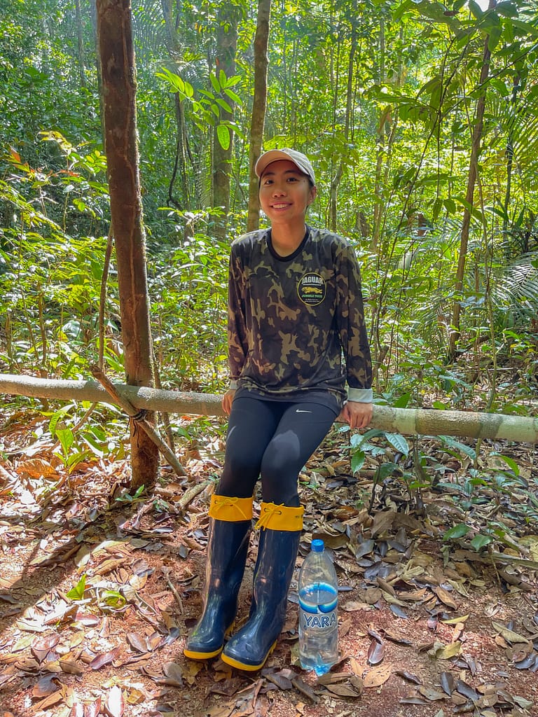 how to dress in Amazon forest